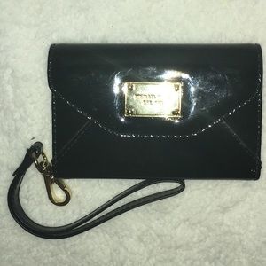 Micheal Kors IPhone 4s Wallet